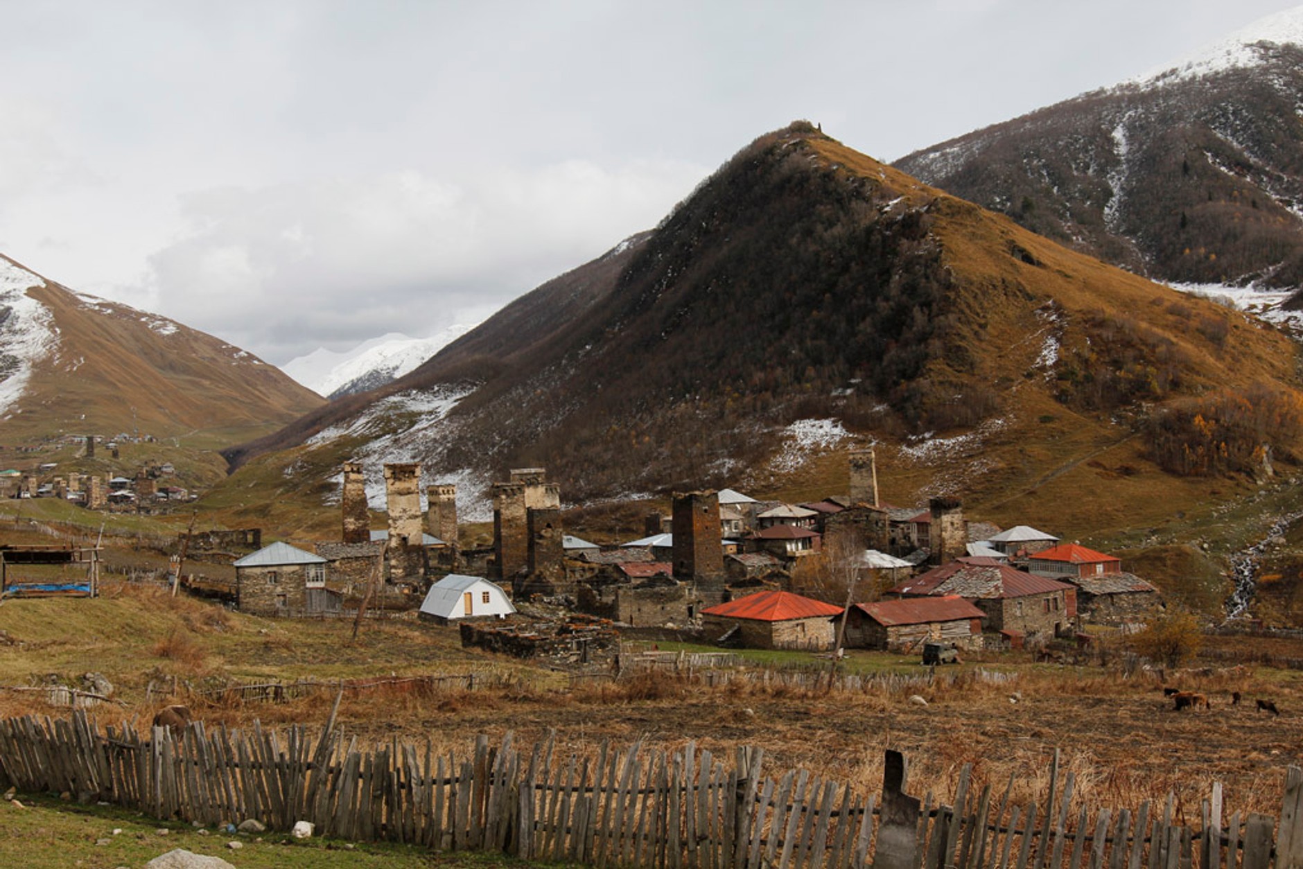 Auto Świat 4x4 Expedition: toast za Gruzję