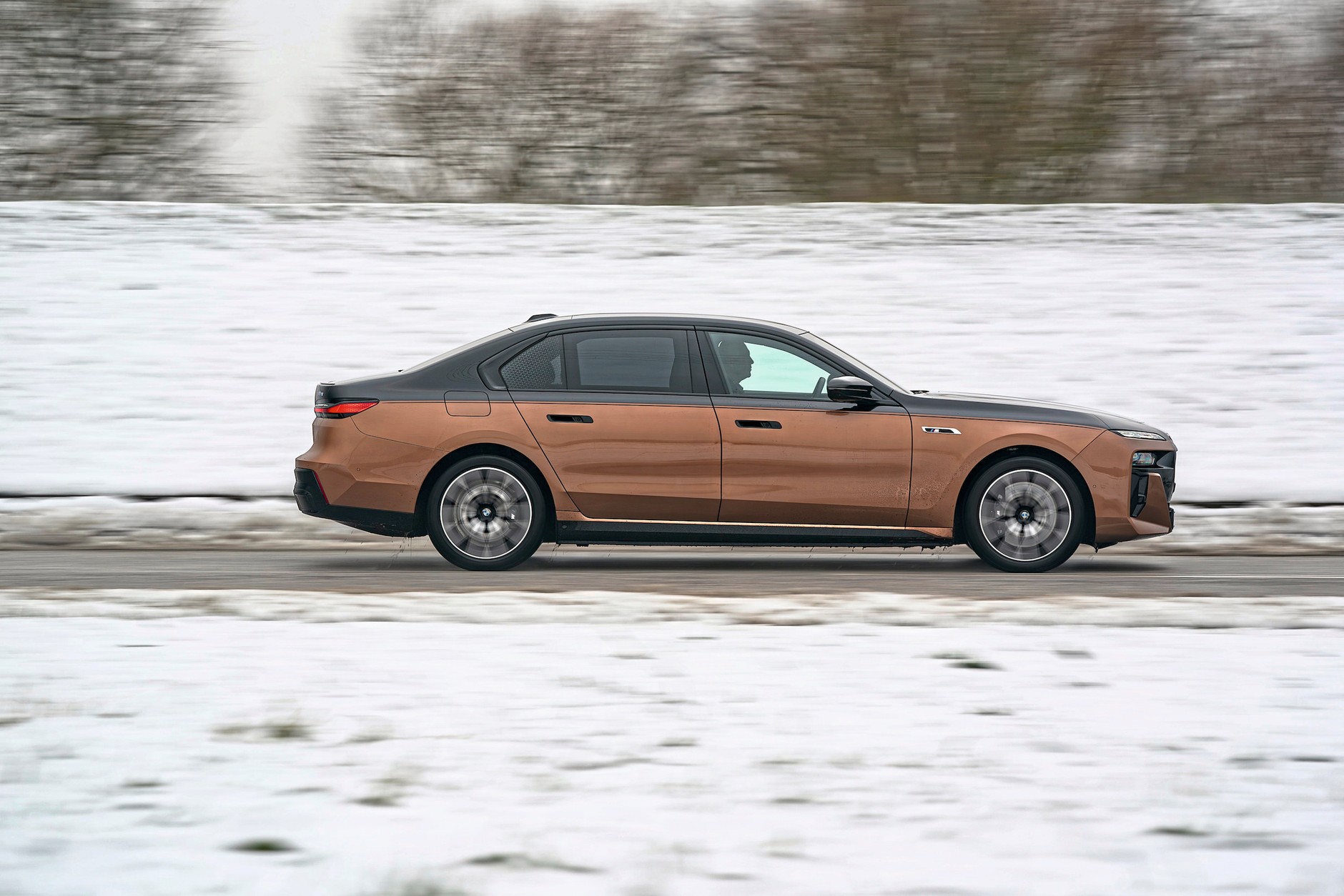 BMW i7 kontra Mercedes EQS