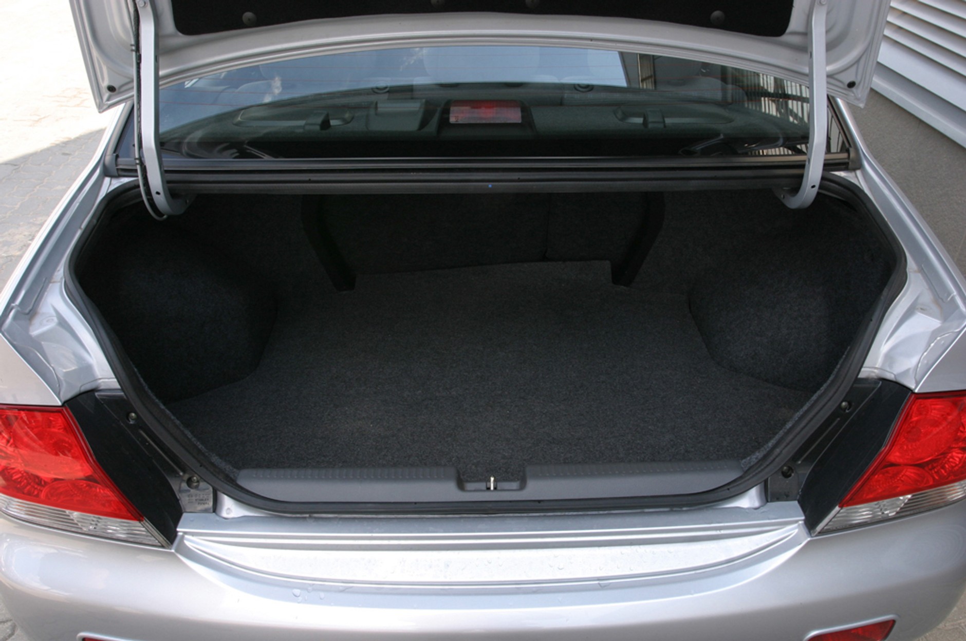 Mitsubishi Lancer - Jazda bez stresu