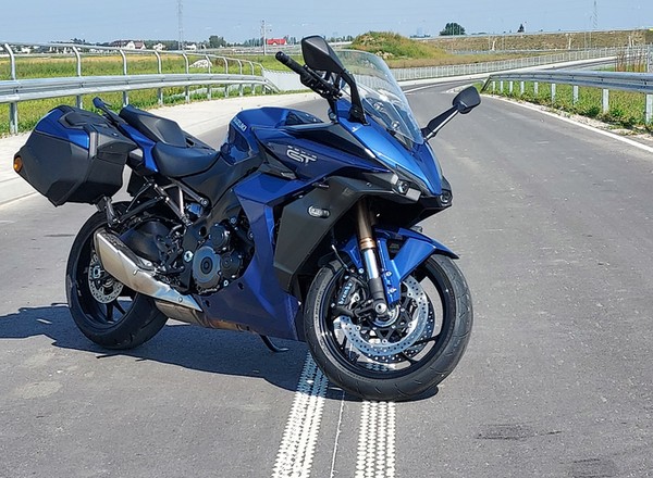 Suzuki GSX-S1000GT — takiego Grand Tourera brakowało na rynku