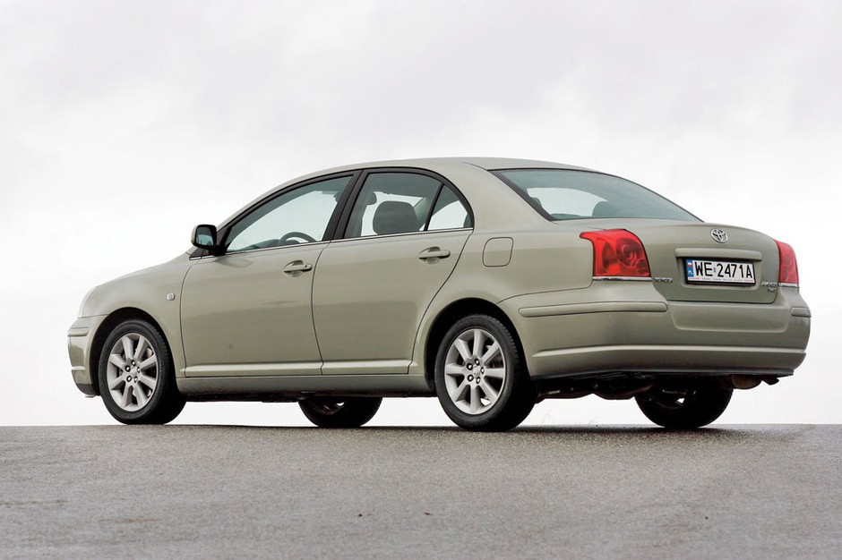 Toyota Avensis (2003-08) - cena od 15 500 zł