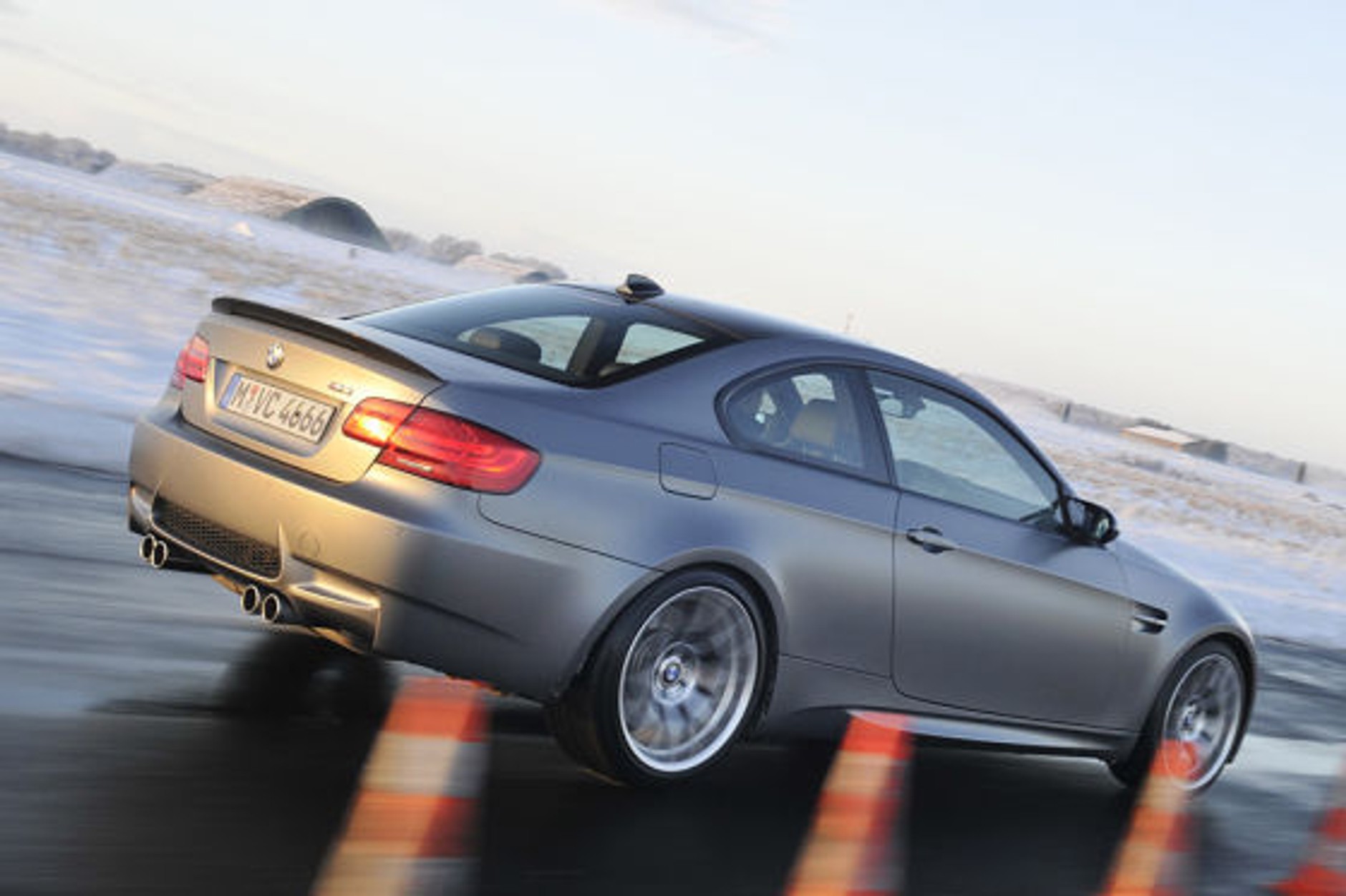 40 najlepiej hamujących aut