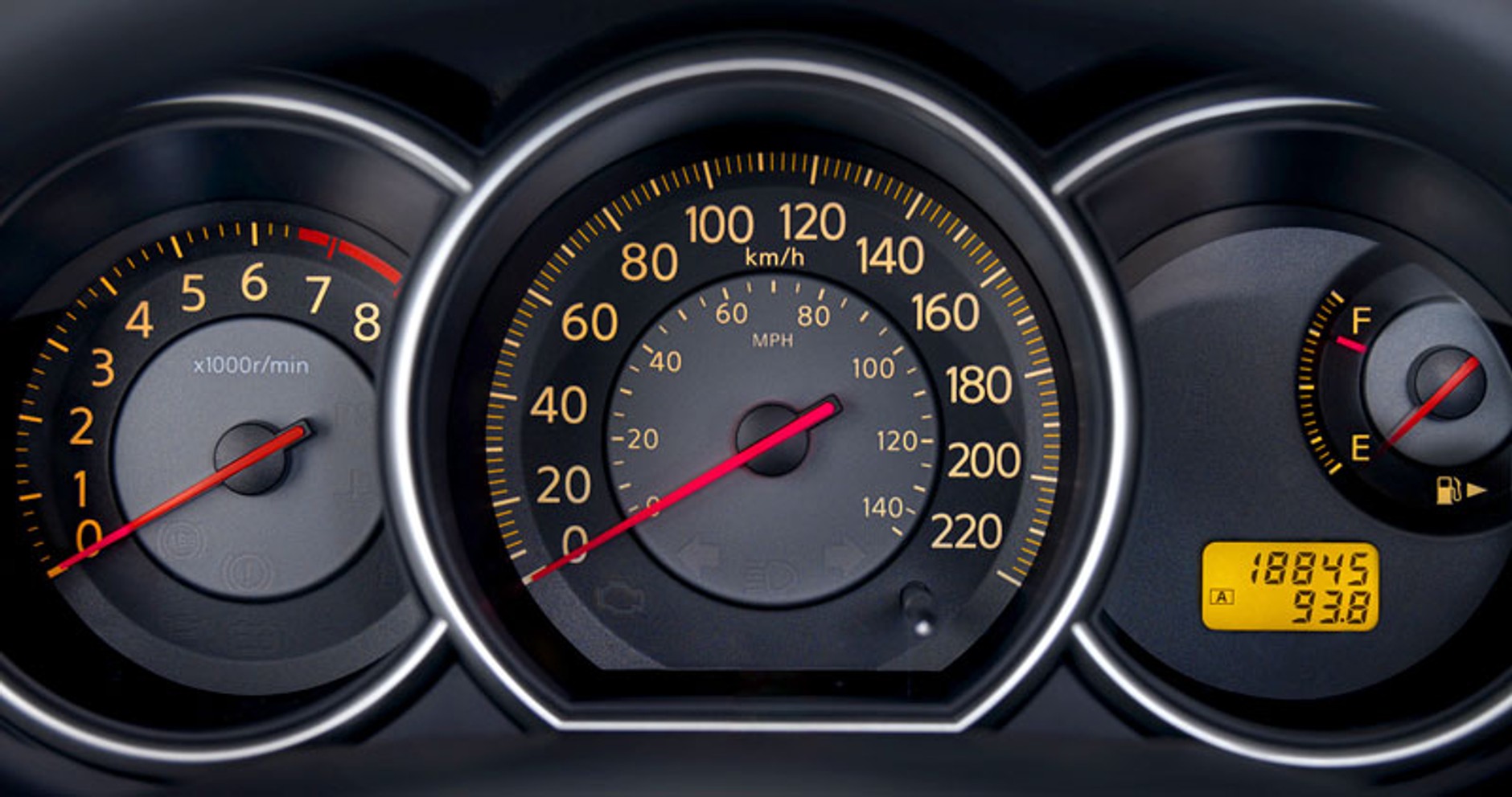 Dodge Trazo C1.8: Nissan Tiida dla Ameryki Południowej