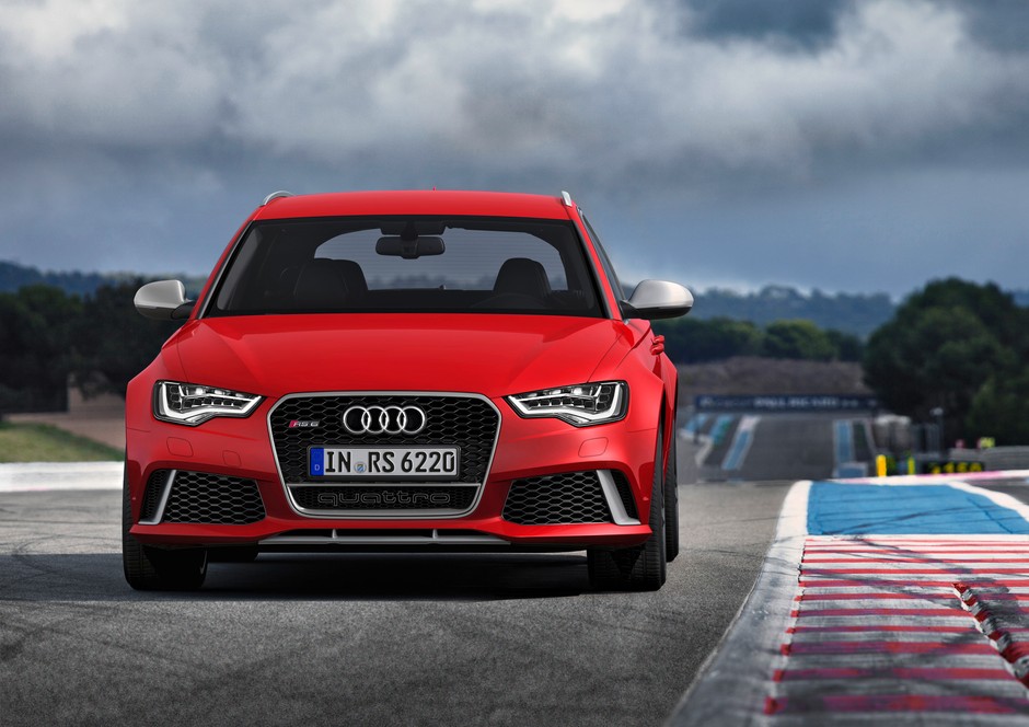 Nowe Audi RS6 Avant: z rodziną na tor