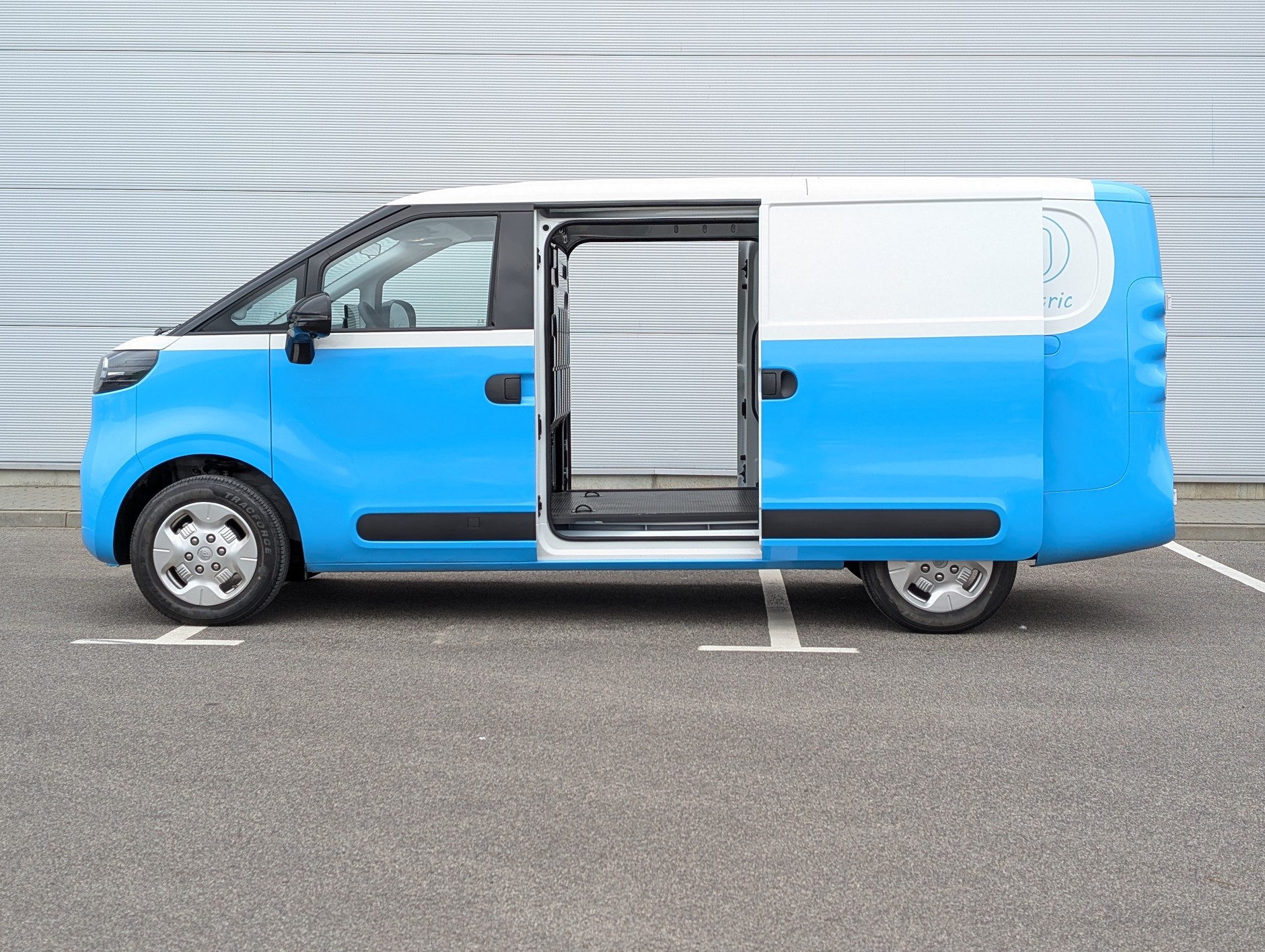 Maxus e-Deliver 5 Furgon L1H1