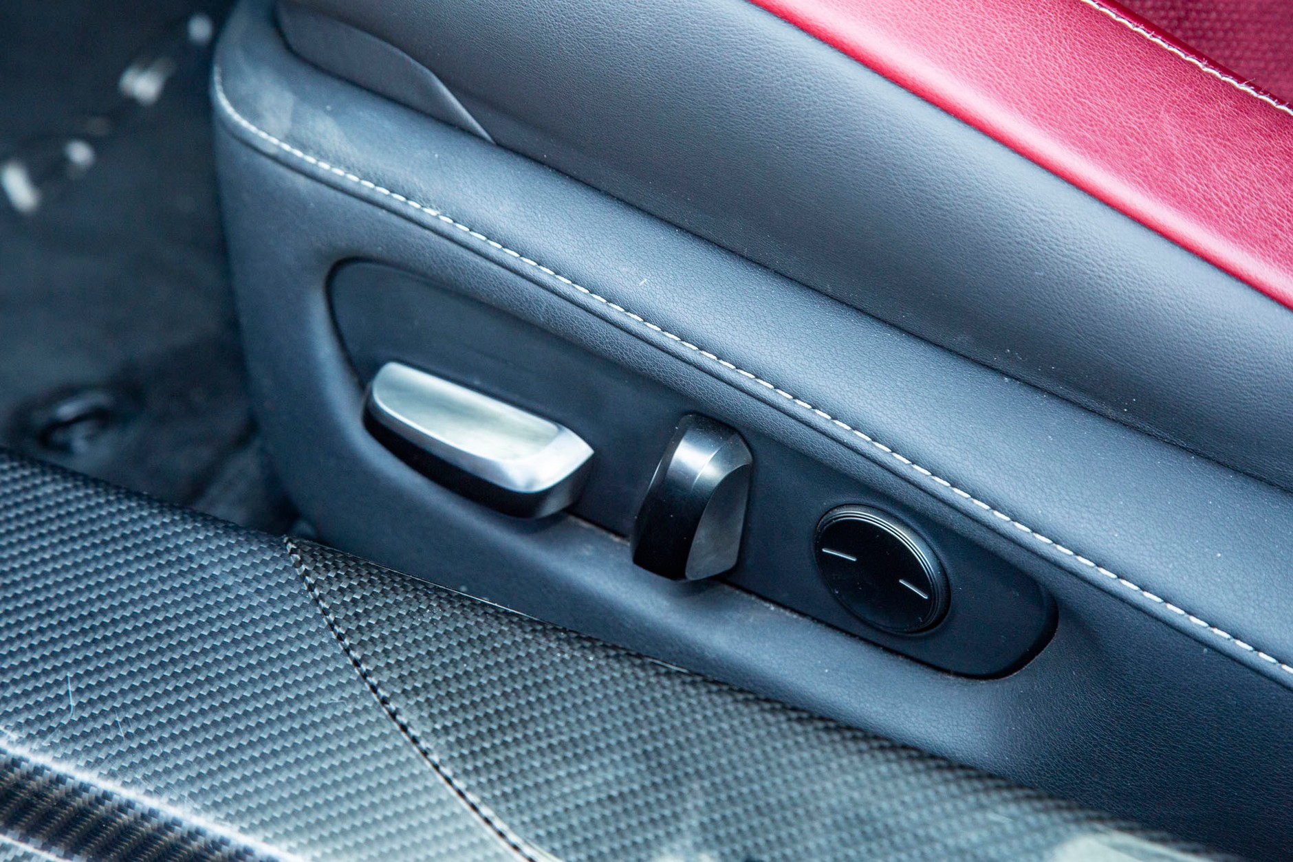 Lexus LC 500 - idealne połączenie emocji i wygody