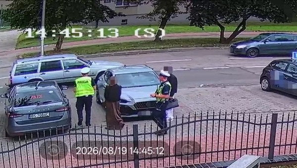 Po niezdanym egzaminie na prawo jazdy chciała wsiąść do samochodu i odjechać
