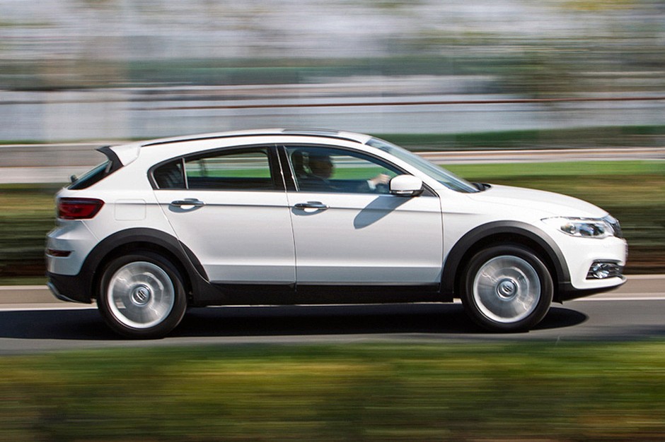 Qoros 3 city SUV