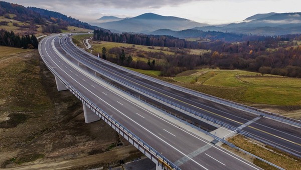 Pechowa nowa zakopianka. GDDKiA wstrzymuje prace z powodu konfliktu społecznego