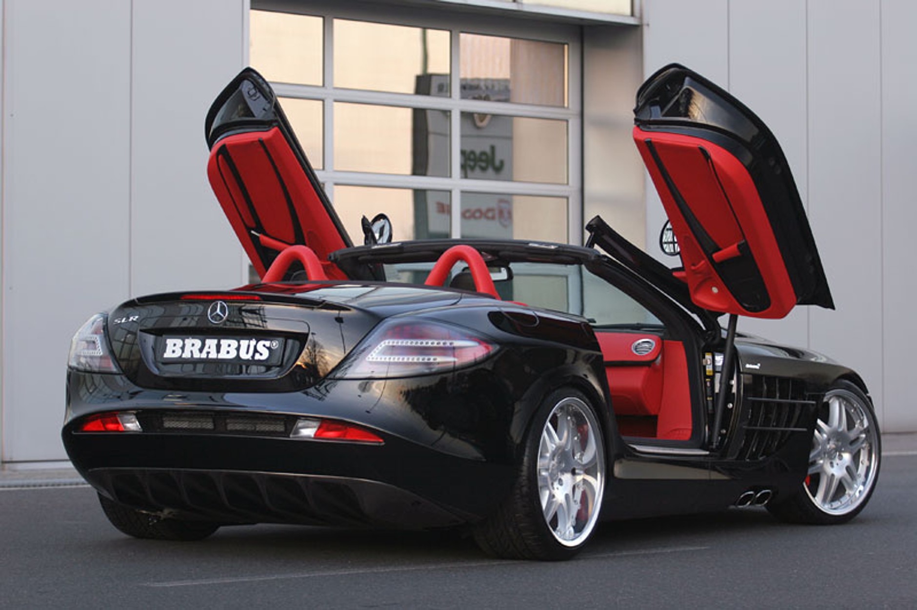 Essen Motor Show 2007: Brabus SLR Roadster – chromowany amfiteatr