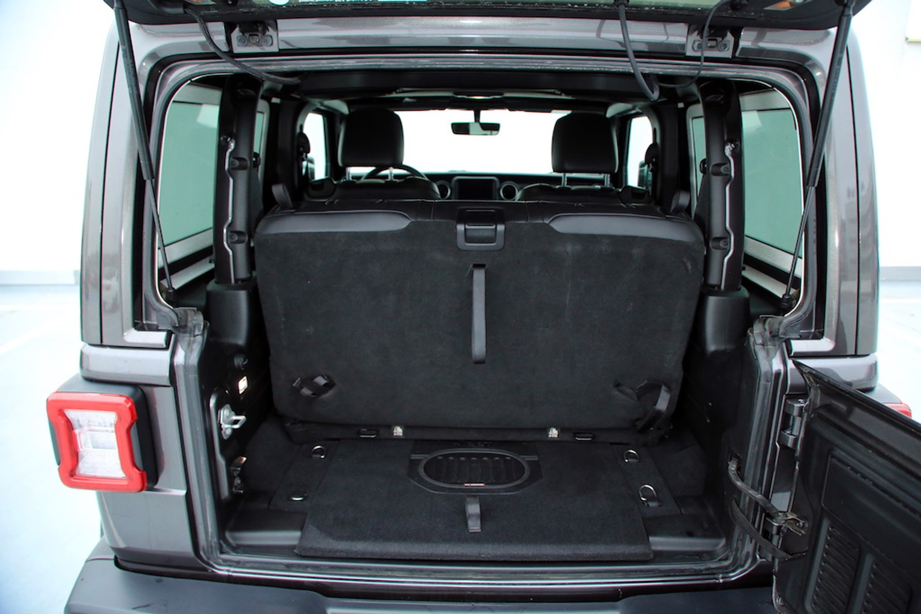 Jeep Wrangler Sahara – nie tylko na pustynię