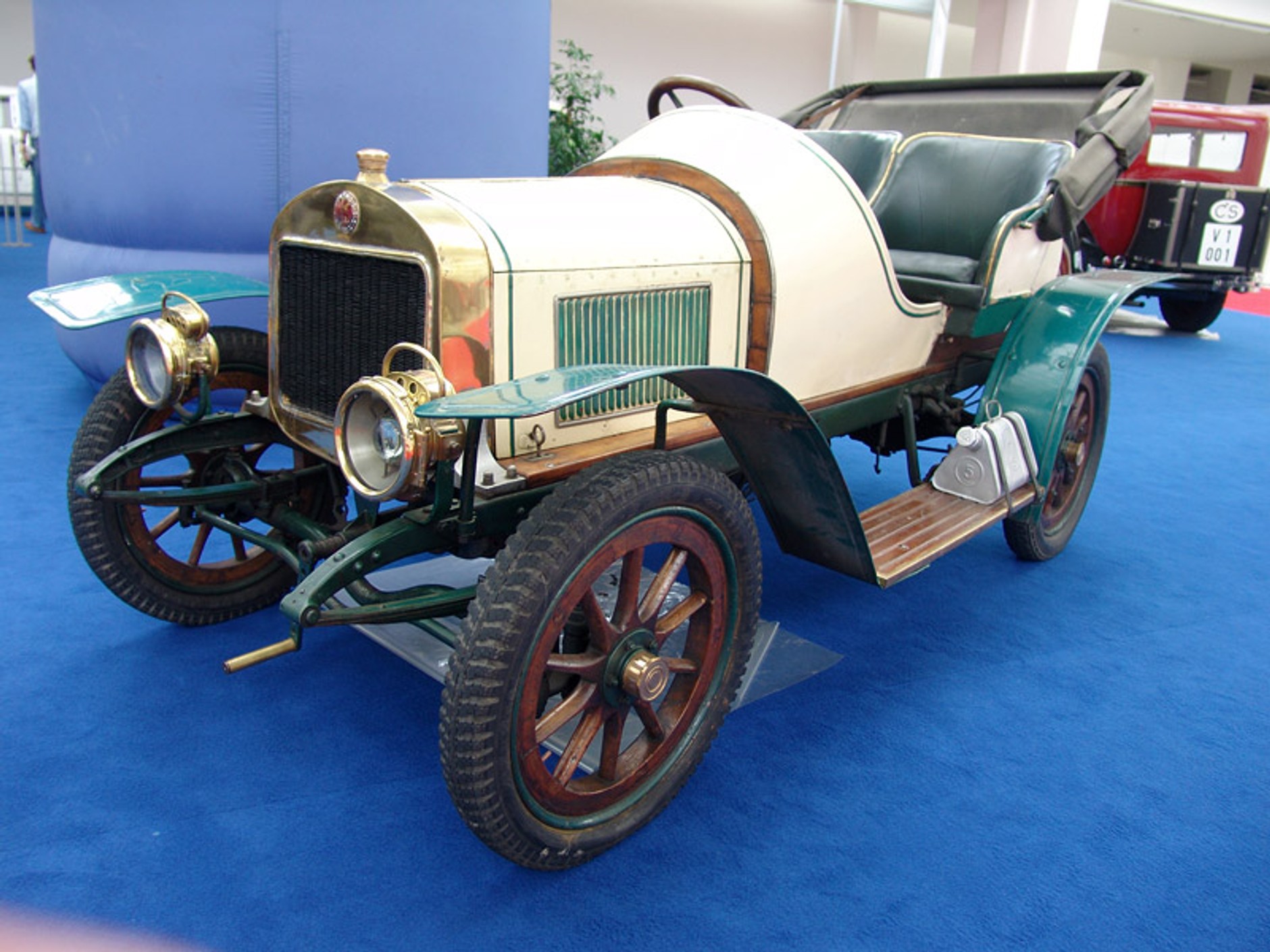 Ponad 100 lat czeskiej motoryzacji (fotogaleria)