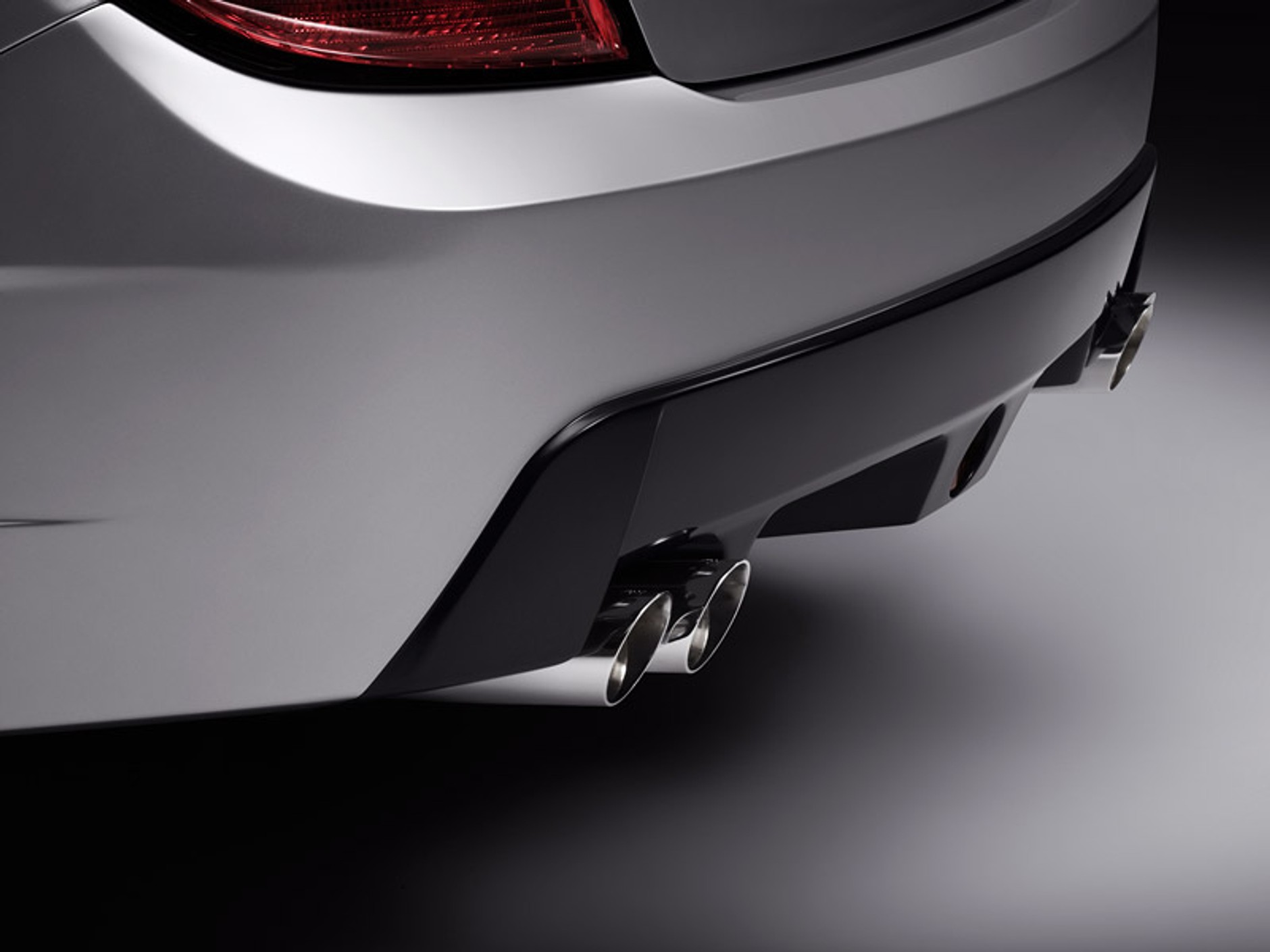 IAA Frankfurt 2007: Brabus Bullit - Mercedes-Benz klasy C z silnikiem V12 biturbo