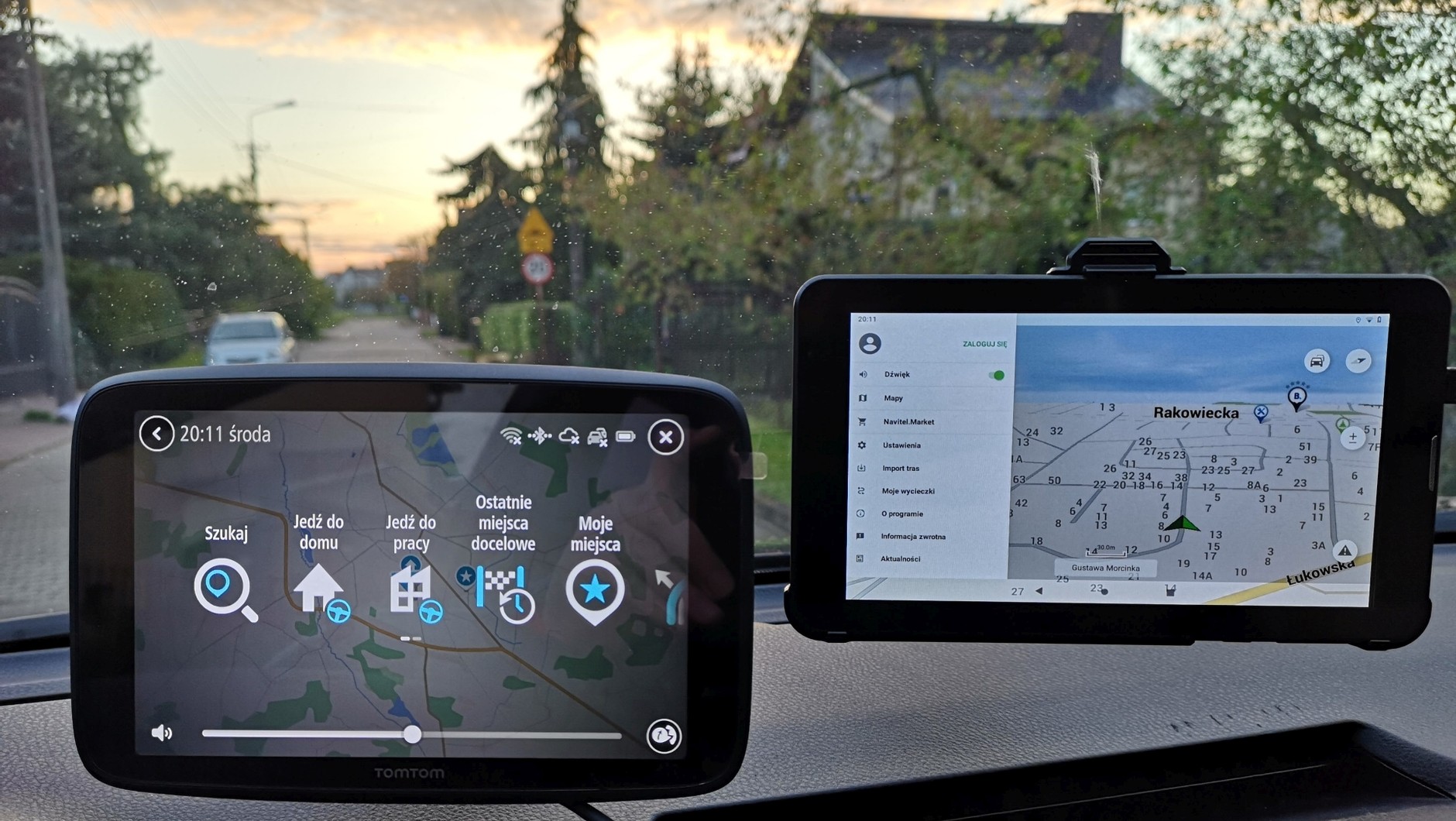 Tablet kontra tradycyjna nawigacja: Navitel T505 Pro i TomTom GO Discover 7