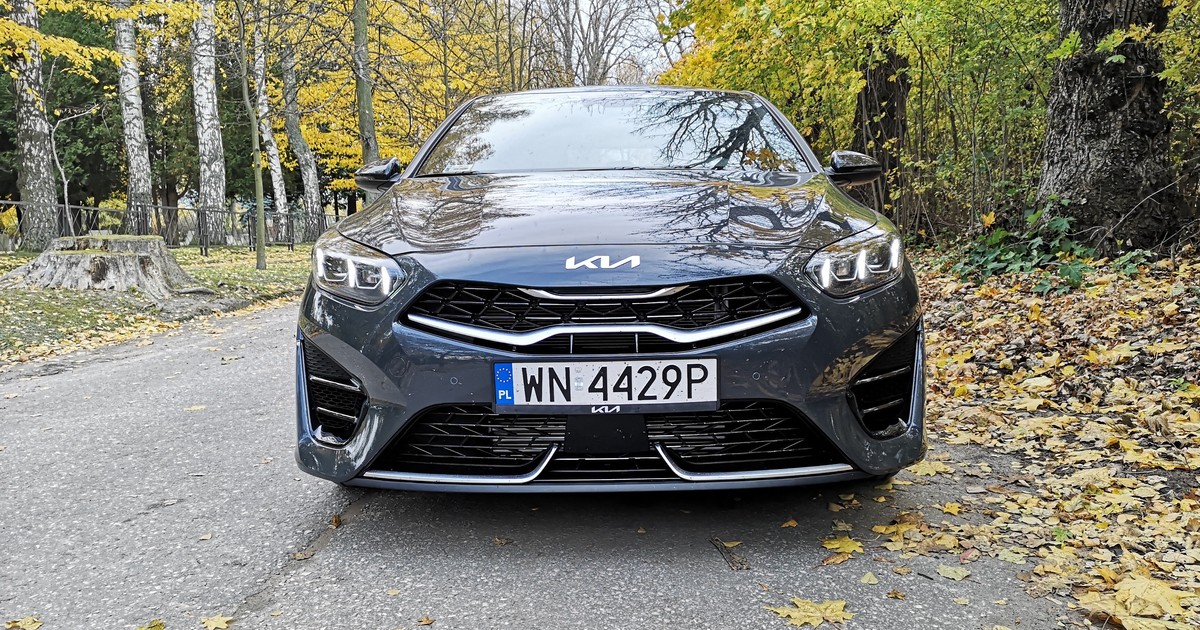 Kia Ceed 1.5 T-GDI 7DCT GT Line - 3 gen 2021