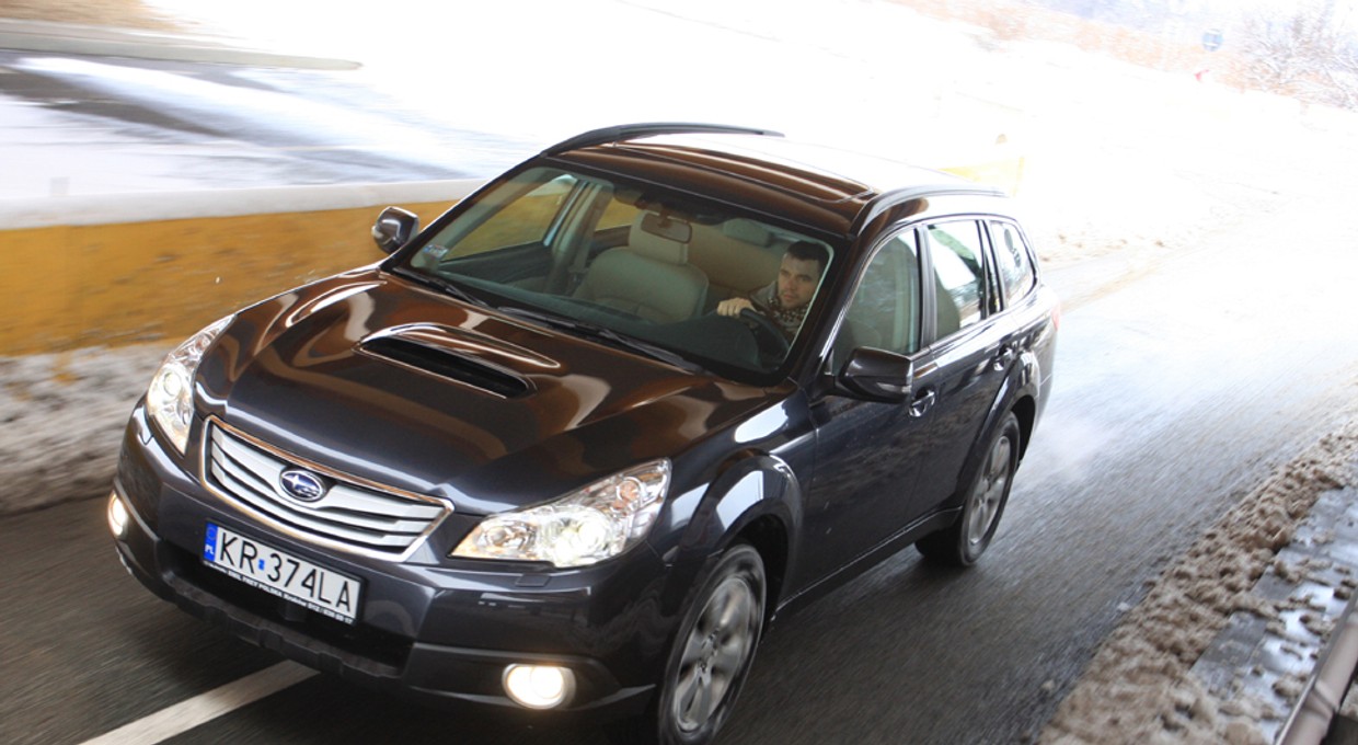 Subaru Outback 2.0D: bezpieczny olbrzym