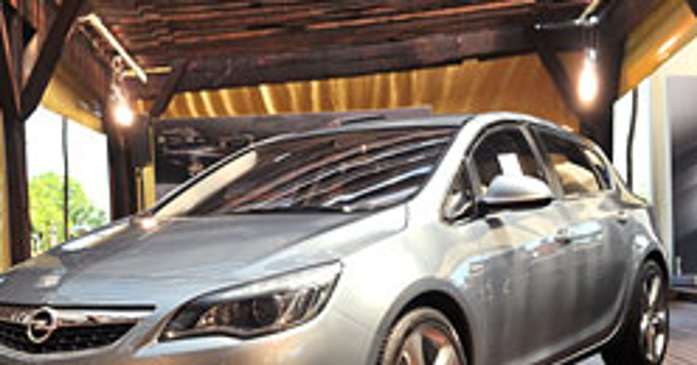 Opel Astra: pierwsze spotkanie przed premierą (fotogaleria)