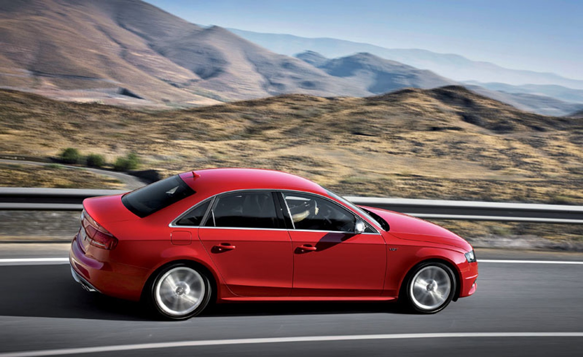 Paryż 2008: Audi S4 i S4 Avant – 333 koni dla niemieckiego sportowca