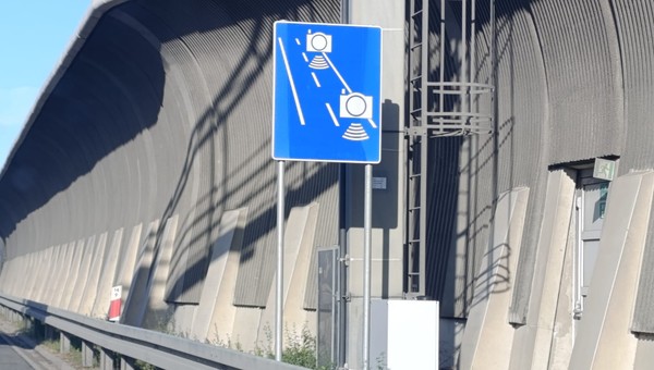 Znak informujący o wjeździe na OPP