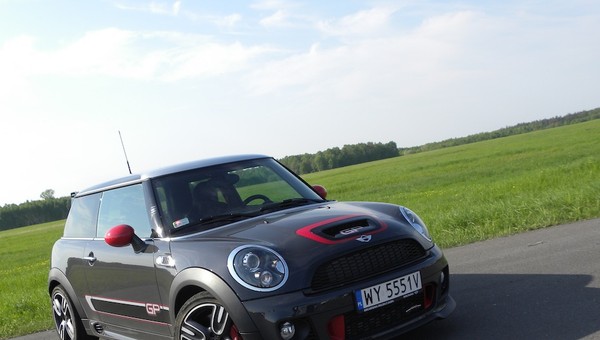 John Cooper Works GP: prawdziwe Mini