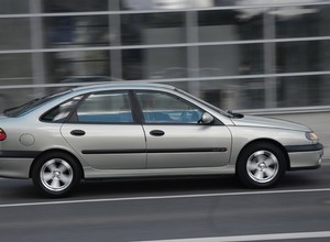Renault Laguna 1.9 dTi - Głośna, ale trwalsza niż dCi