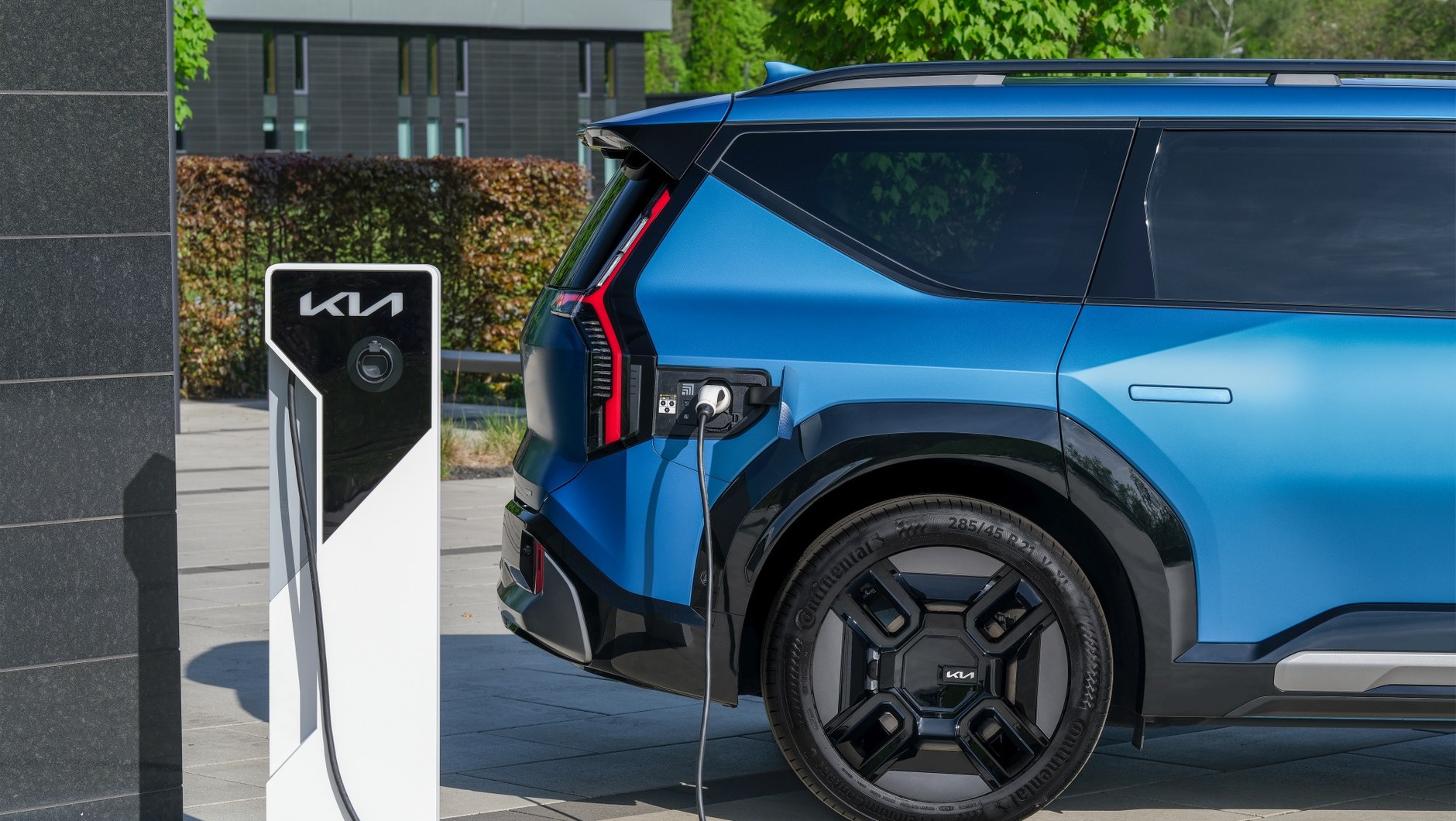 Napęd elektryczny nie odczarowuje SUV-ów