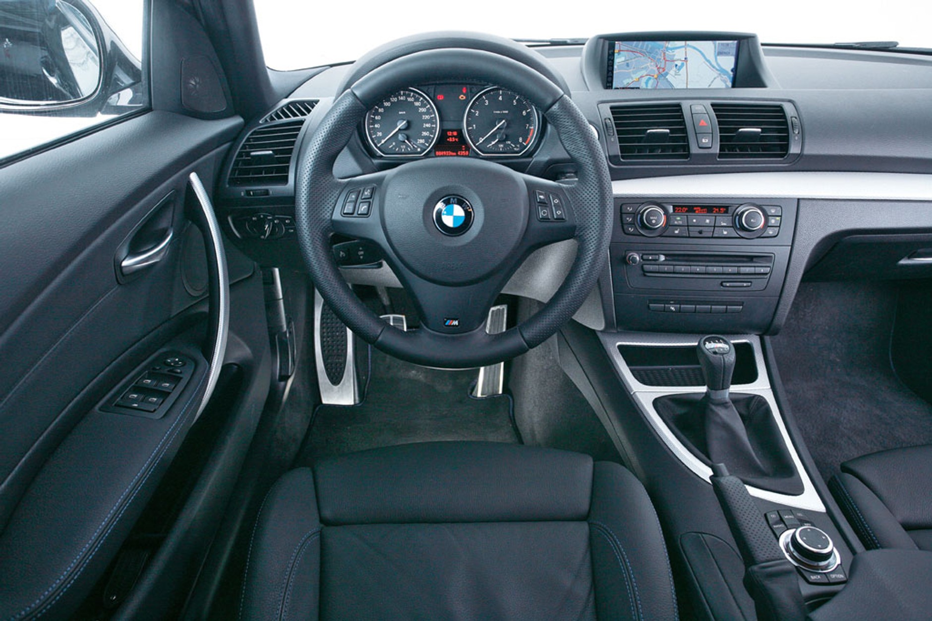 Który nadaje się na przewodnika stada? Pięć supersportowych kompaktów: Mazda 3MPS kontra BMW 130i, VW Golf R, Audi S3 i Seat Leon Cupra