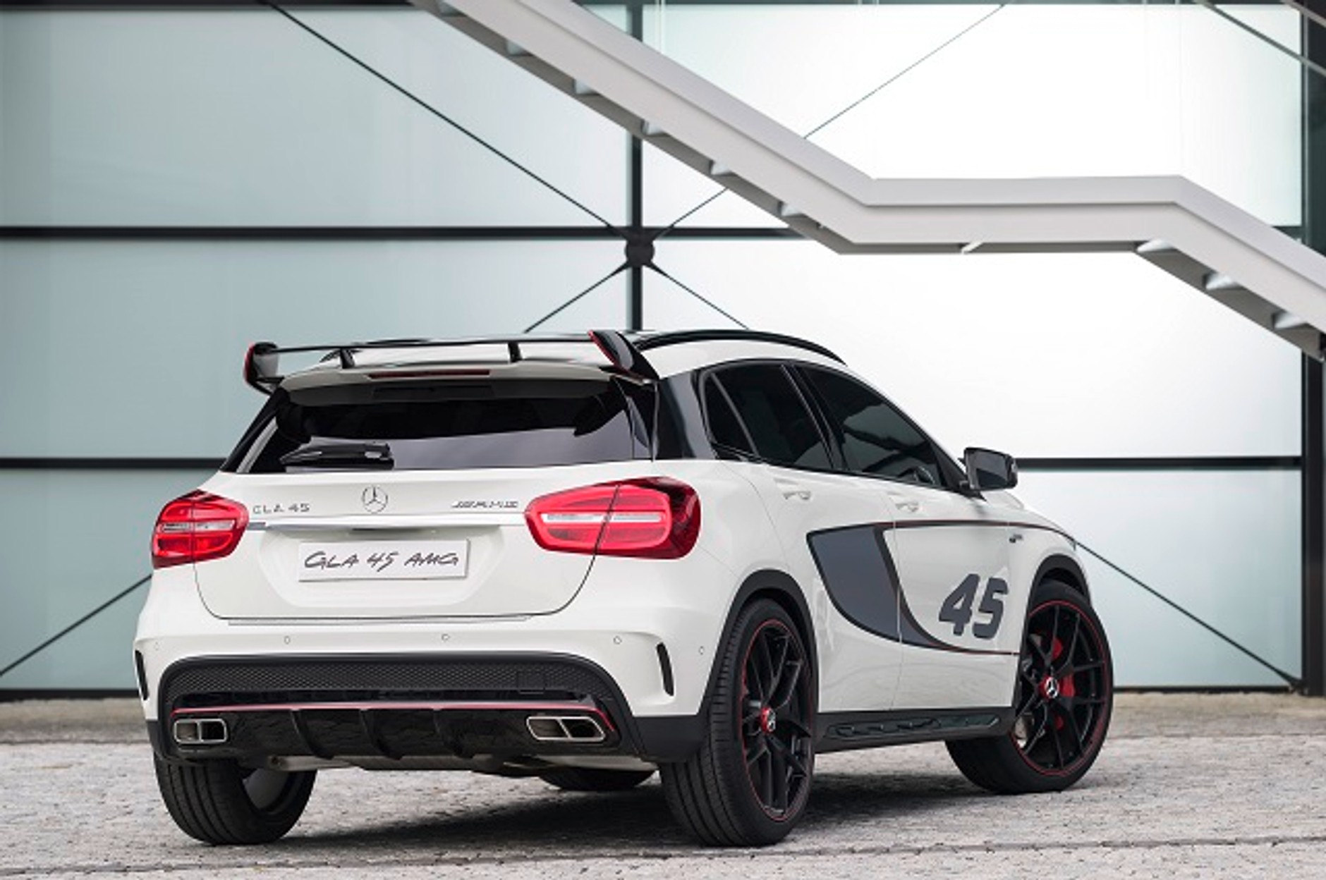 Odlotowy Mercedes GLA 45 AMG