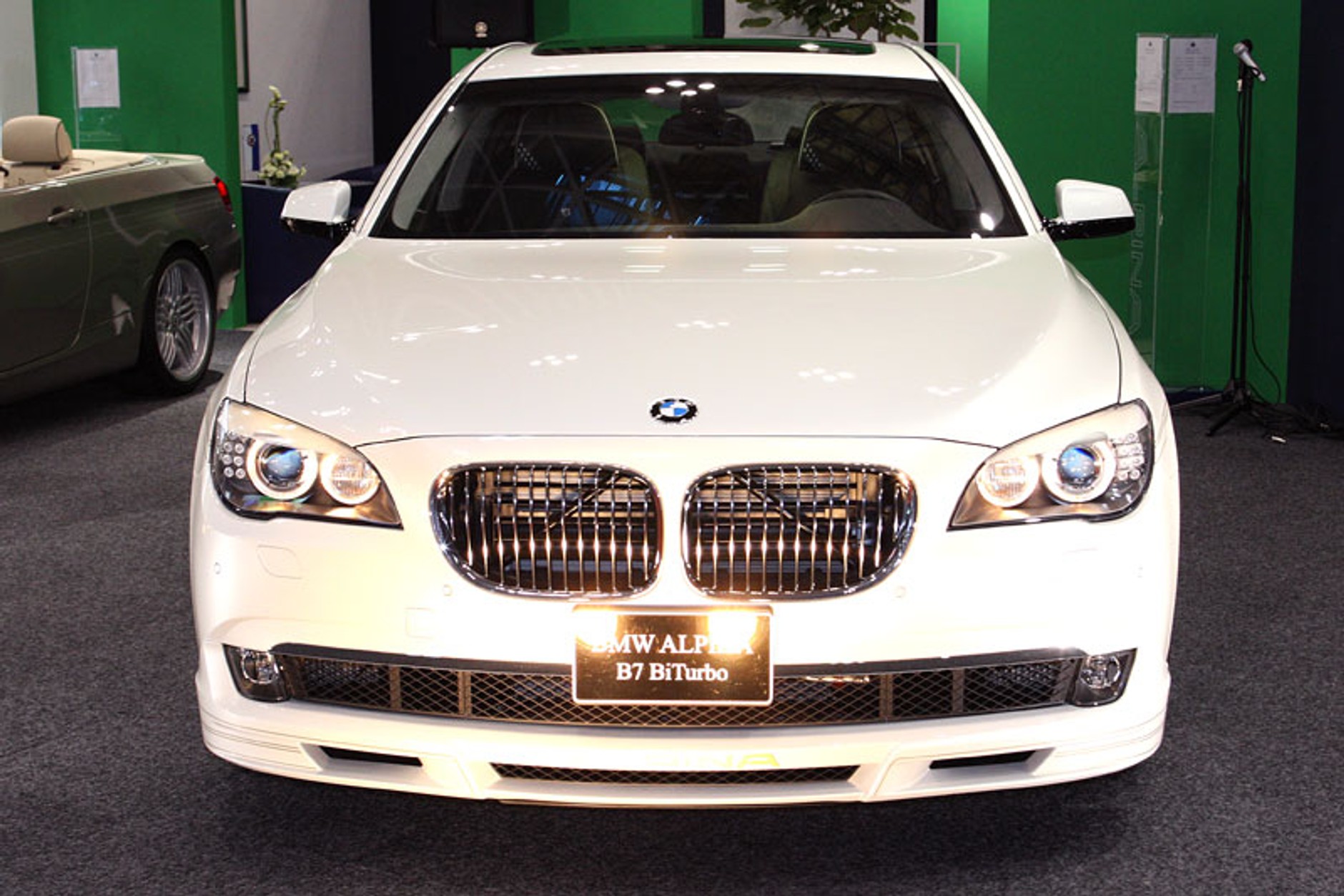 Tokio 2009: zero emisji, Celica powraca, elektryczne 4x4 (fotogaleria)