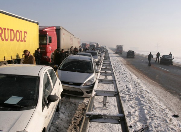 Uwaga! Niebezpieczne miejsce, zgłoś je komu trzeba