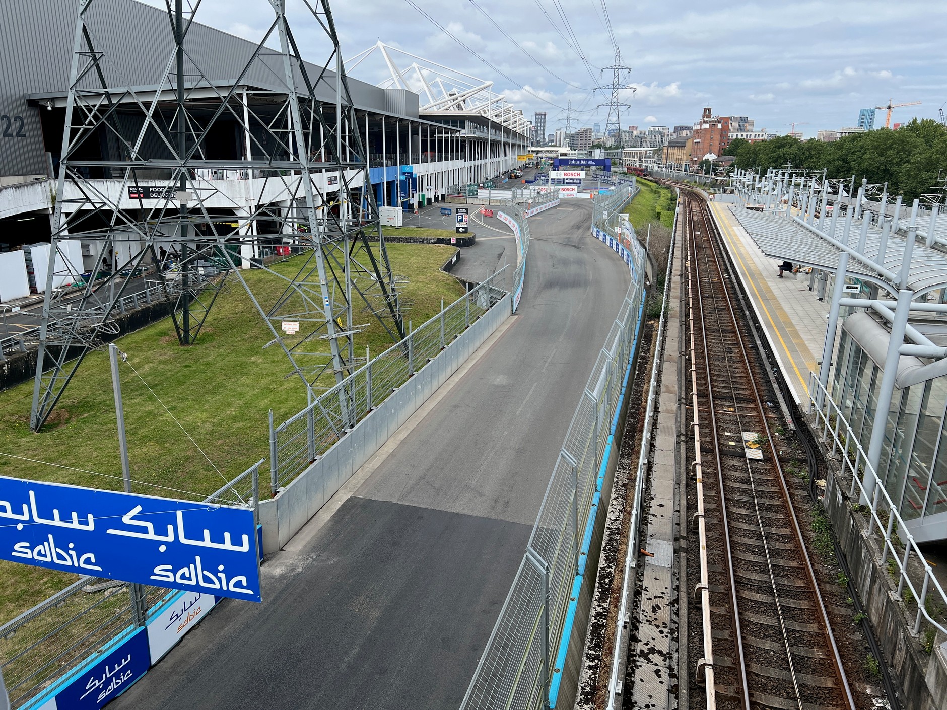 Wyścigi Formuły E na torze ExCel w Londynie