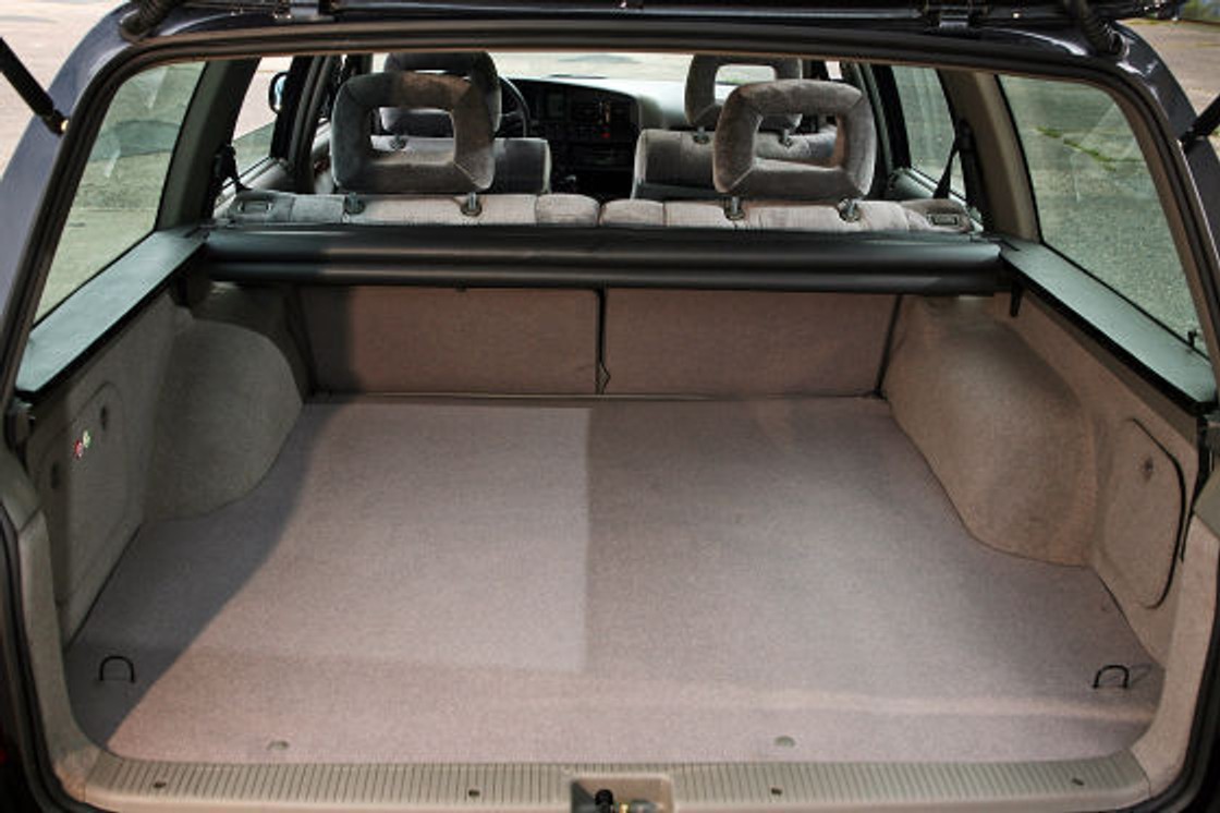 Mercedes W124,Opel Omega i Volvo 240: kombi marzeń sprzed lat!