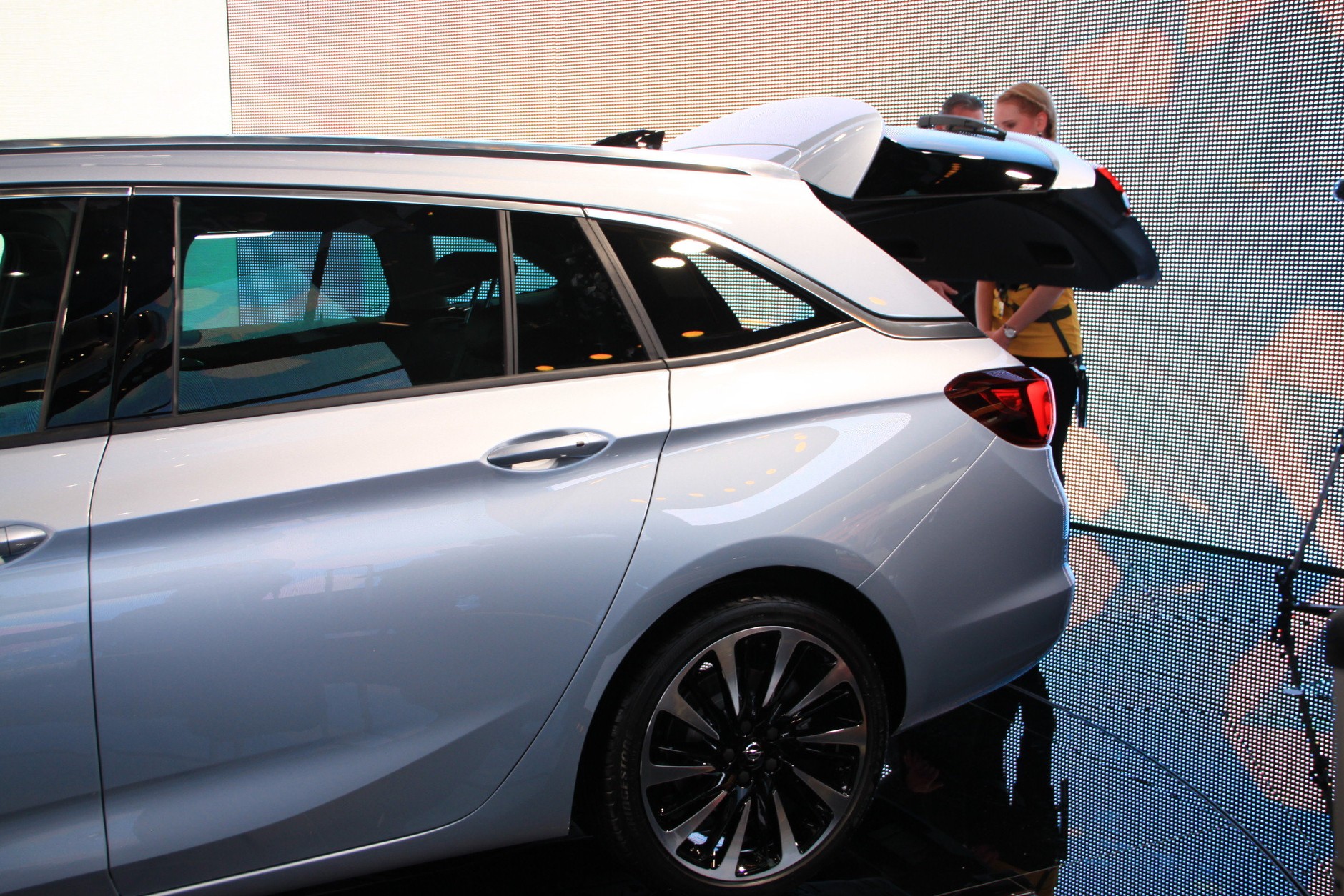 Opel Astra (Frankfurt 2015)