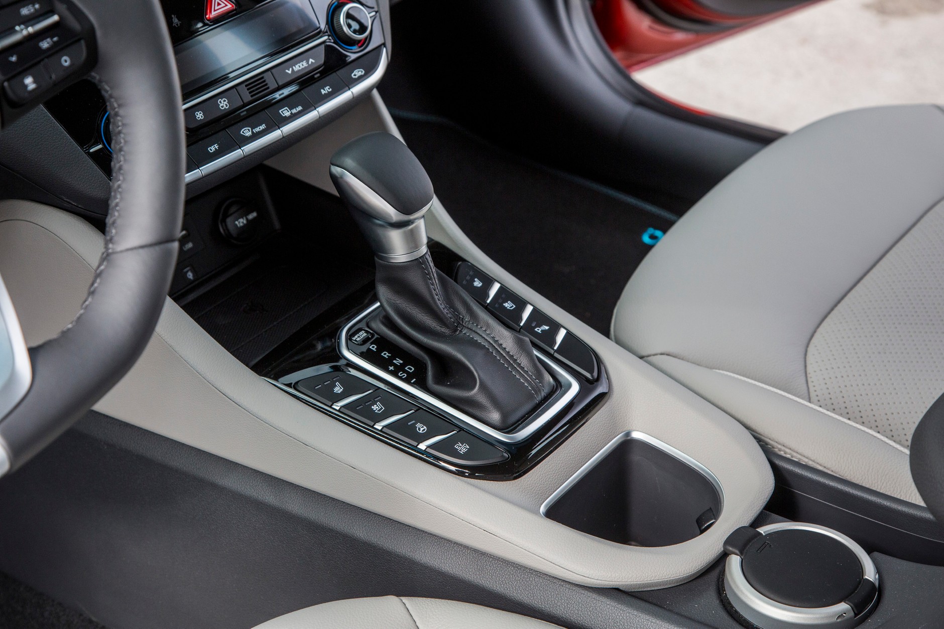 Hyundi Ioniq Plugin Hybrid