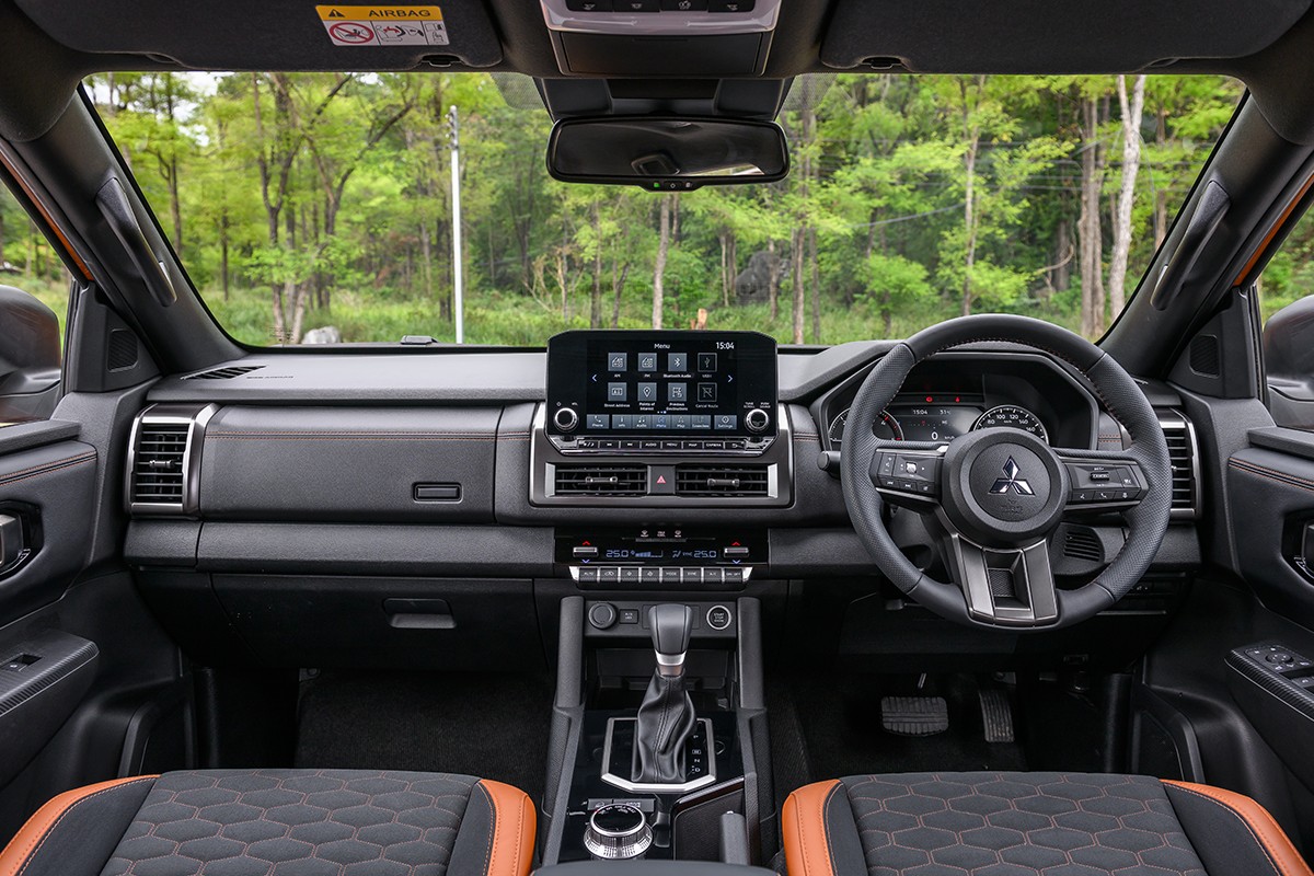 Mitsubishi Triton 2023