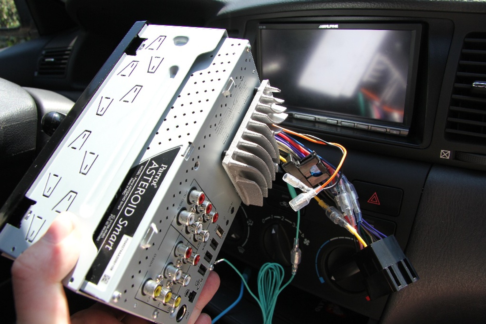 Instalacja Asteroid Smart jest łatwa.