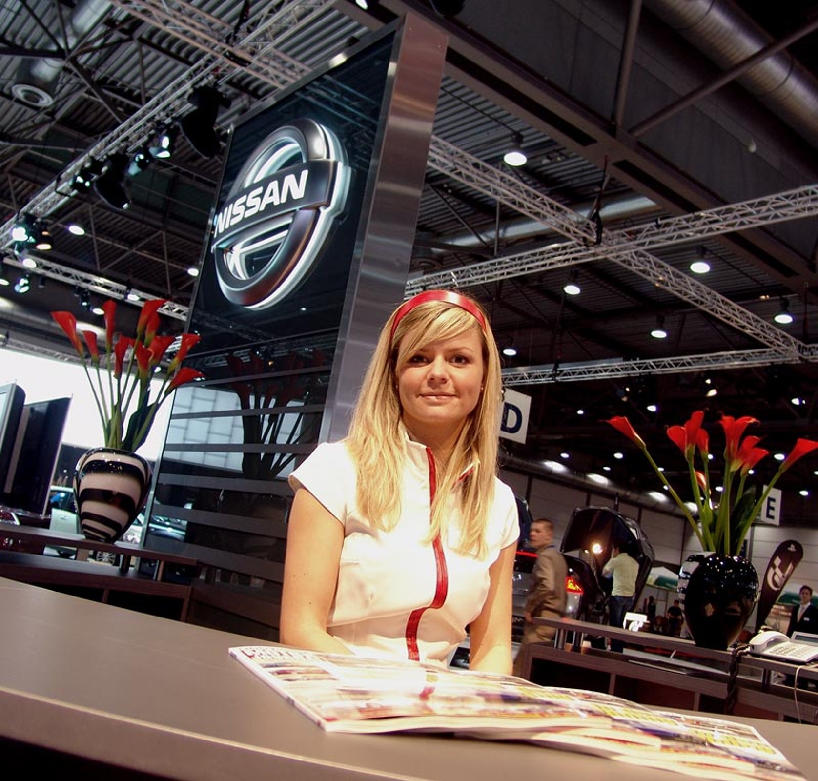 AMI/AMITEC 2008: dziewczyny i samochody