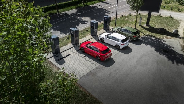 Jak nie dać się zaskoczyć kosztom utrzymania auta? Nowe podejście do kosztów serwisu i napraw