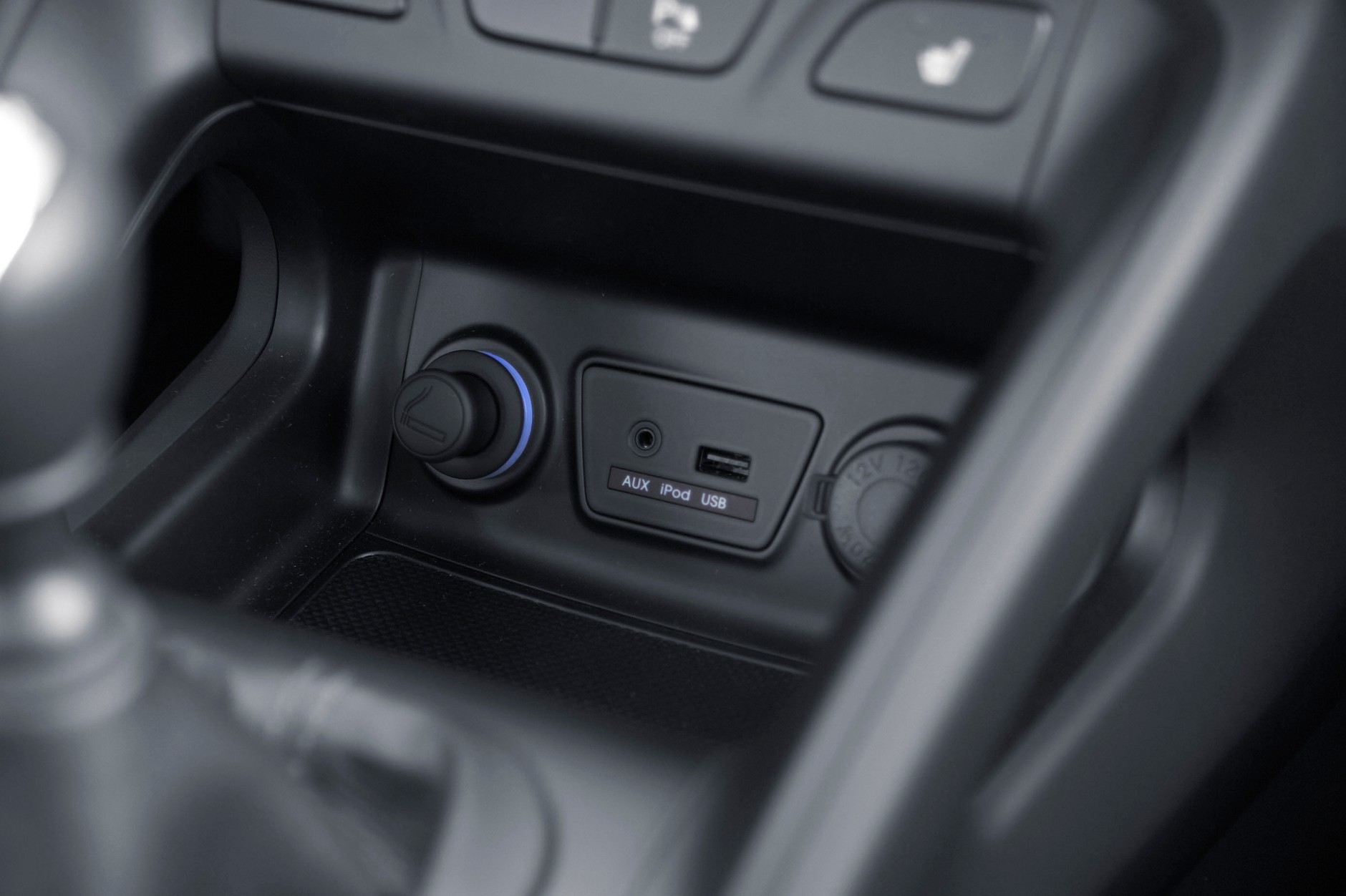 Hyundai ix35: po asfalcie i po błocie, po twardym i po miękkim - nowy gracz w segmencie SUV