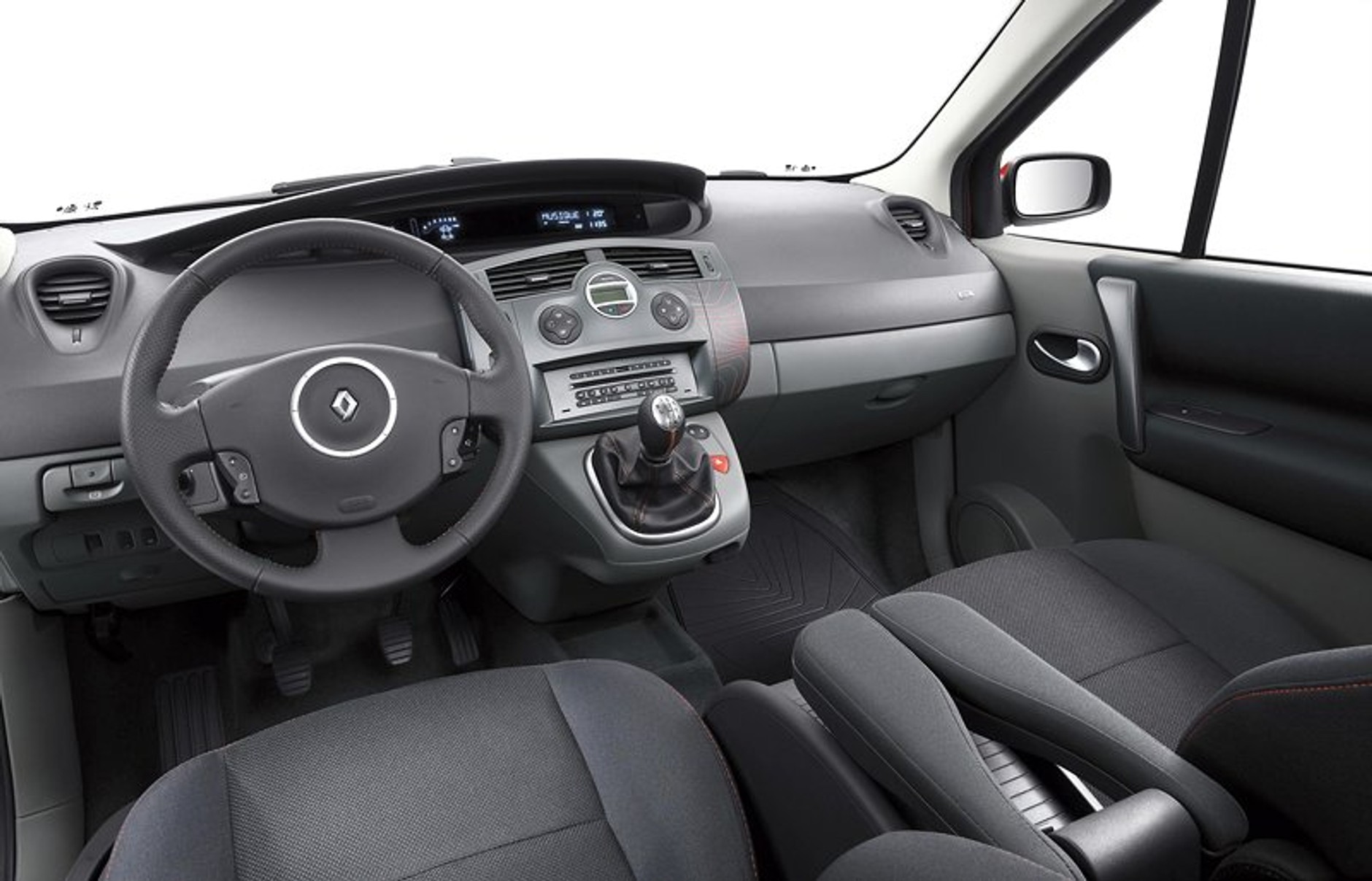 Nowy Scénic Conquest:  powrót idei RX4