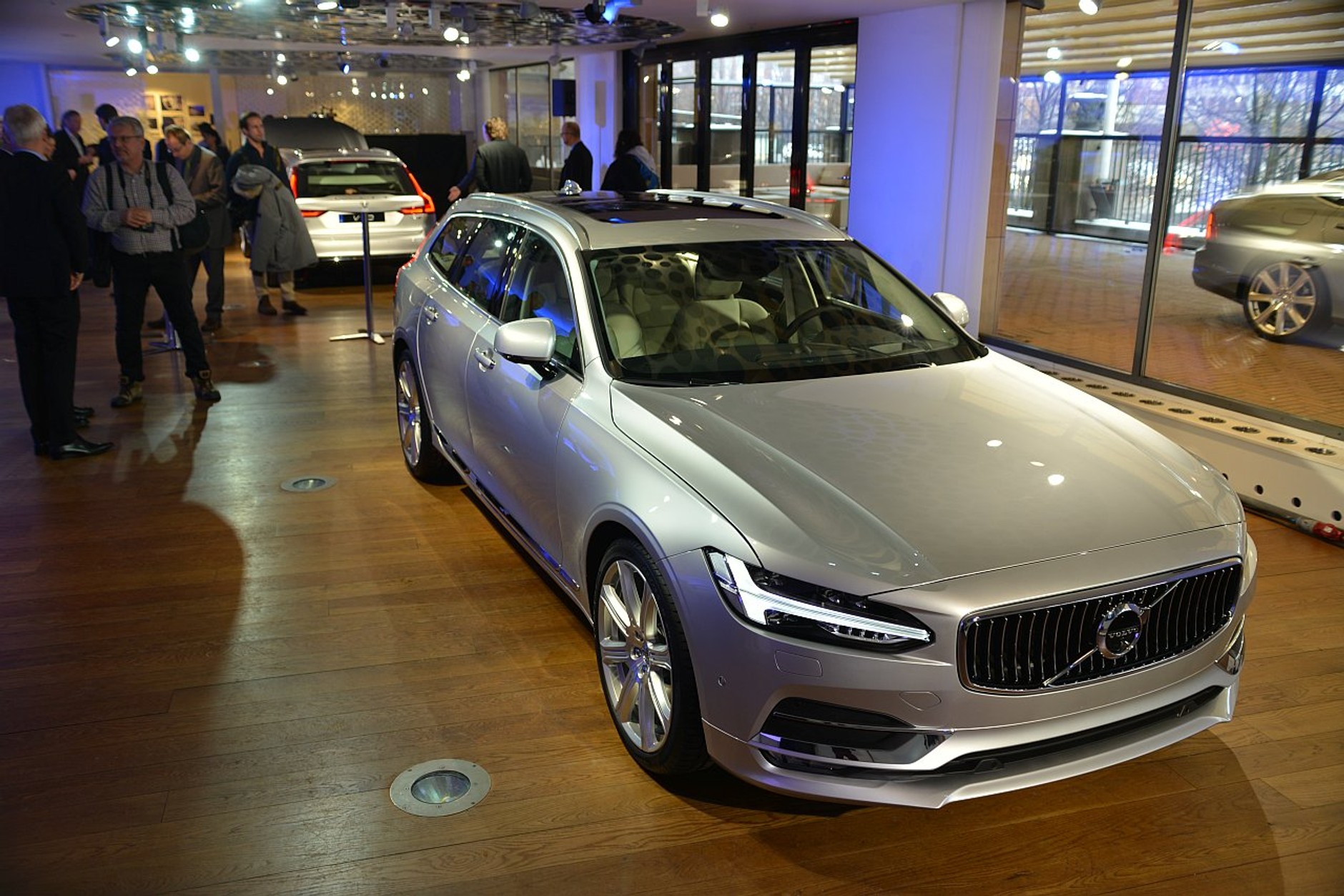Volvo V90
