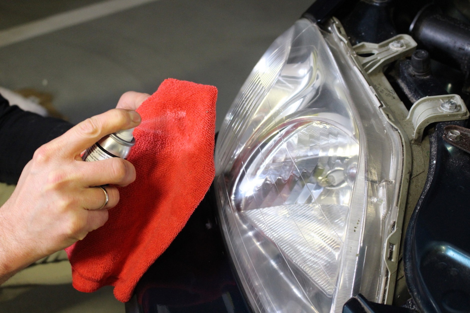 Polerowanie reflektorów