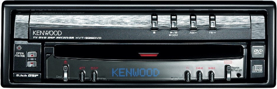 Przygodę ze stacjami multimedialnymi miał także Kenwood. Model KVT-925DVD był bardzo bogato wyposażony: