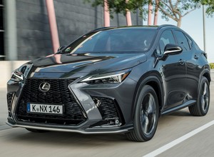 W Lexusach NX może odłączyć się przedni amortyzator. Akcja serwisowa
