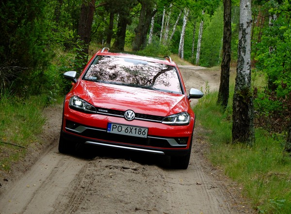 Volkswagen Golf Alltrack – prześwit i elektronika | TEST