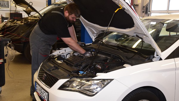 Używane auto z LPG: droższe czy tańsze?