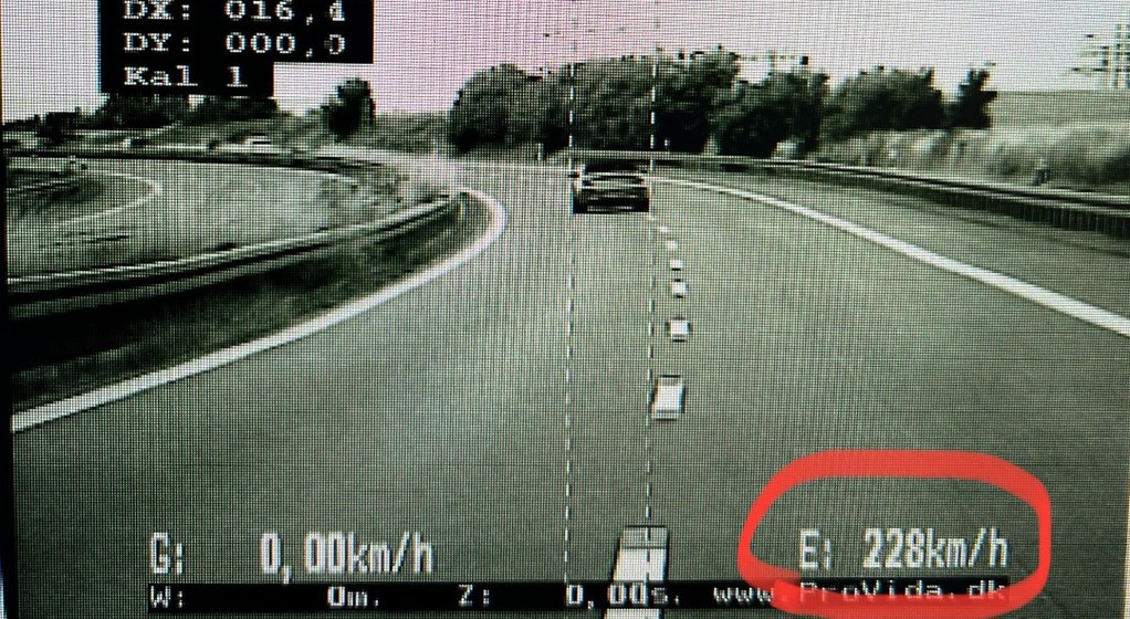 Polak w Niemczech testował prędkość maksymalną swojego BMW