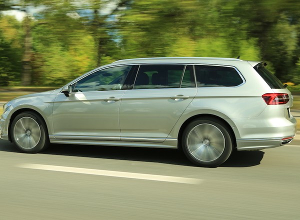 Volkswagen Passat Variant 2.0 TDI DSG - flotówka z błyskotkami