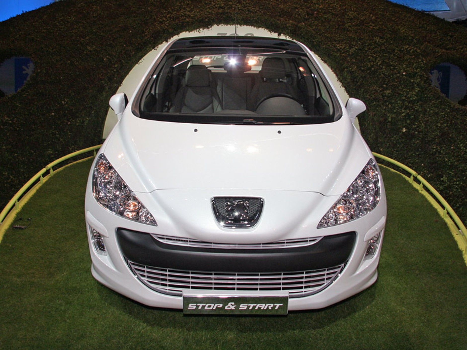 Paryż 2008: Peugeot 308 Stop&amp;Start – prawie jak hybryda