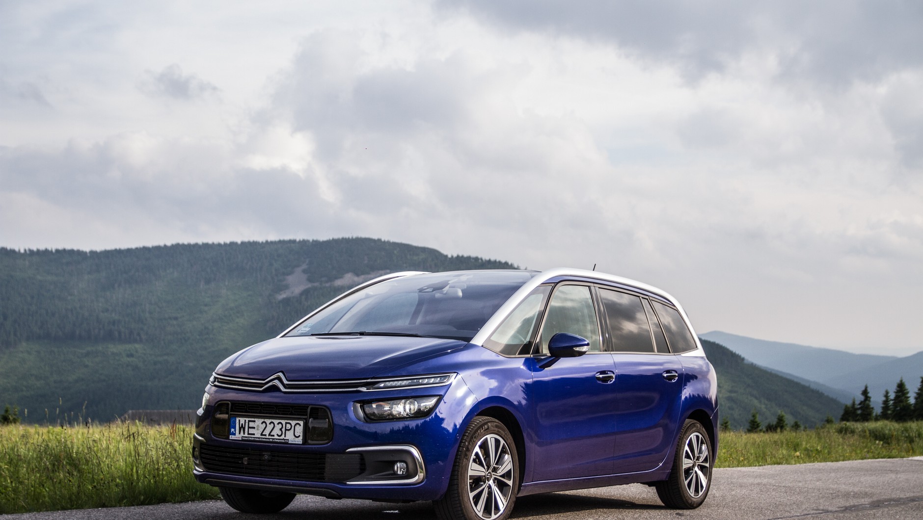 Grand C4 Picasso w Karkonoszach: przestronne wnętrze sprzyja dalekim rodzinnym podróżom